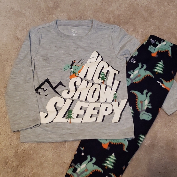 Carters pajama set bundle - Picture 2 of 6